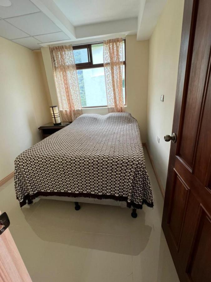 Apartamento Torres De Atitlan Panajachel Bagian luar foto