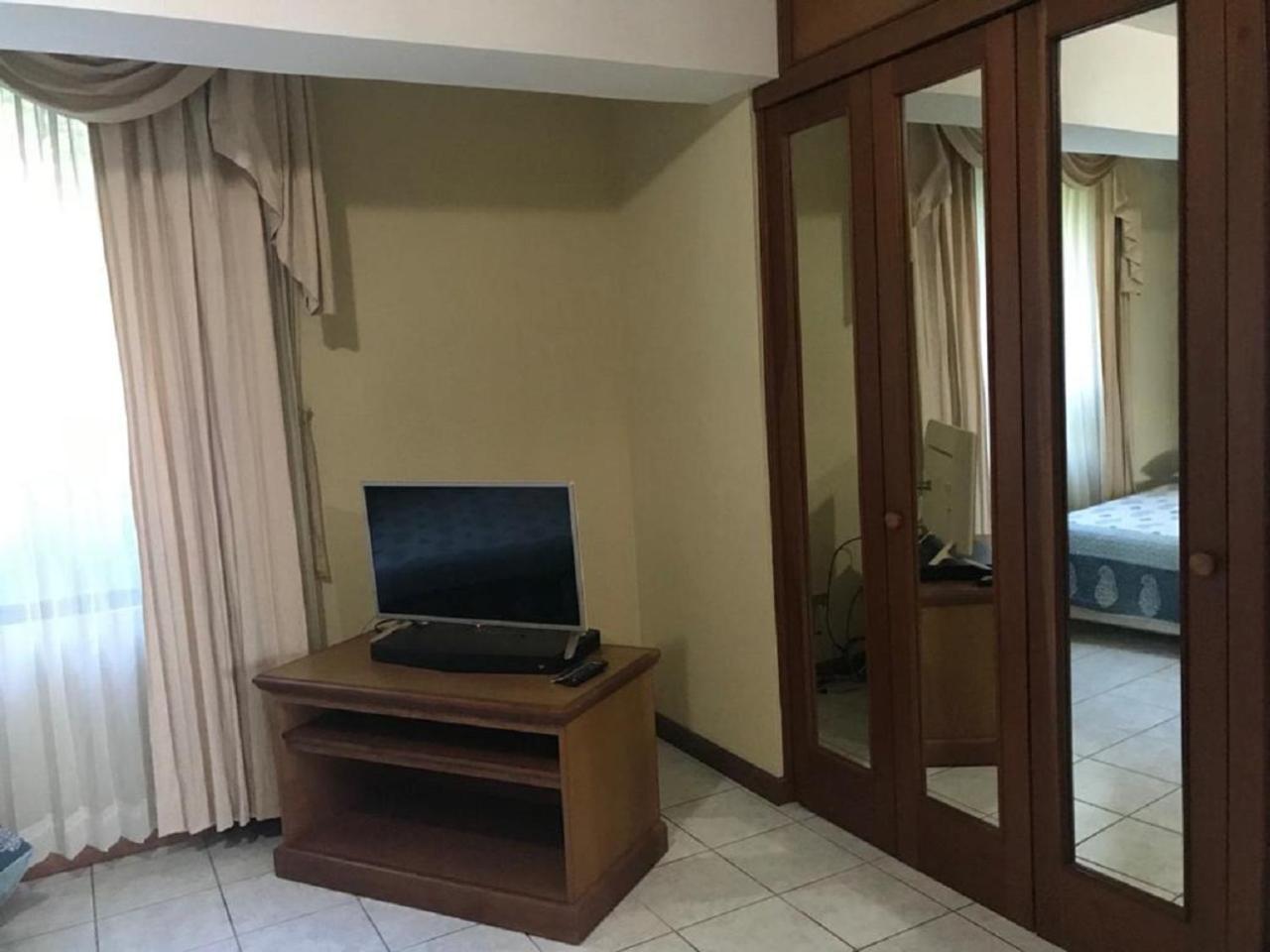 Apartamento Torres De Atitlan Panajachel Bagian luar foto
