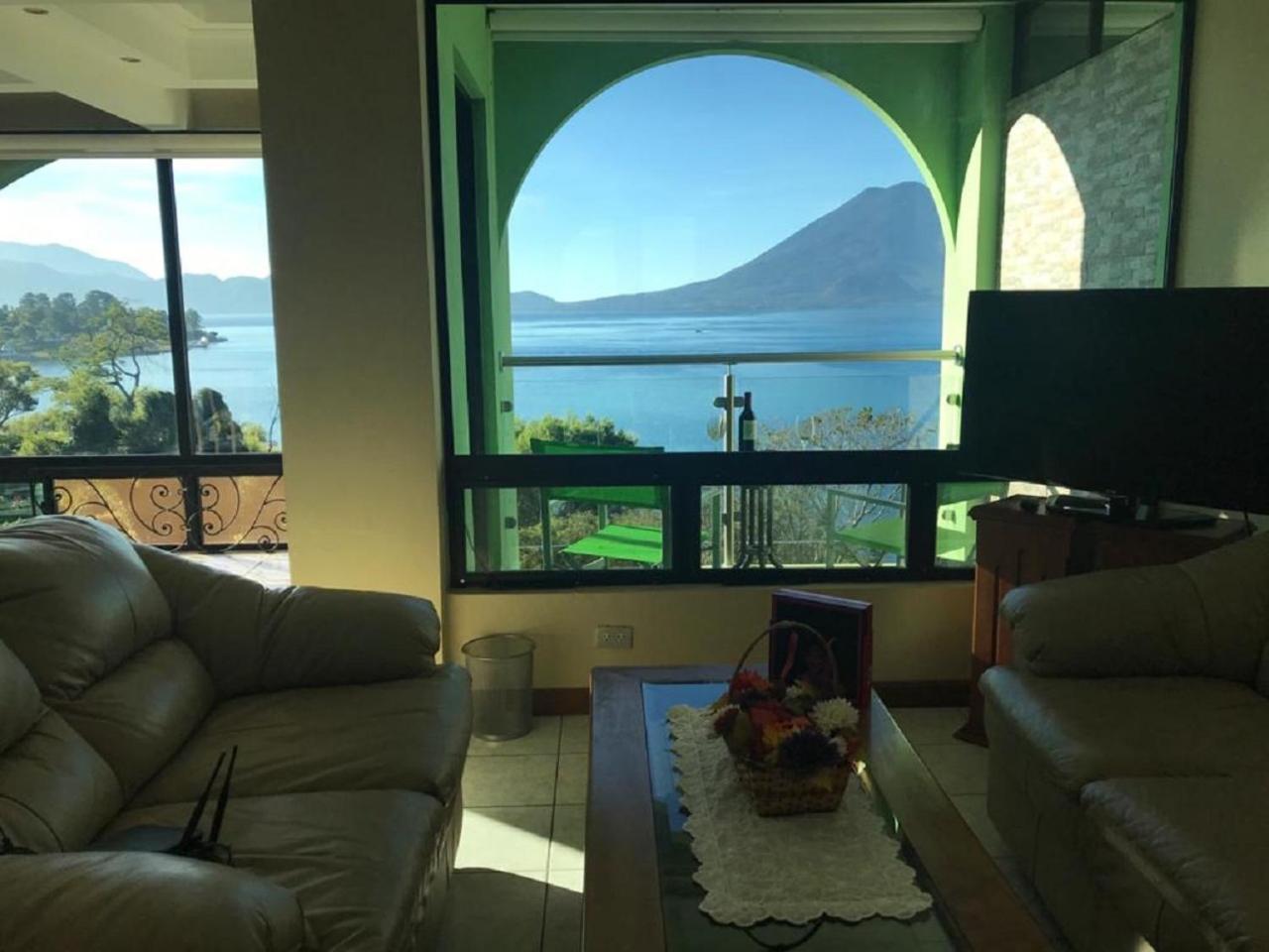 Apartamento Torres De Atitlan Panajachel Bagian luar foto