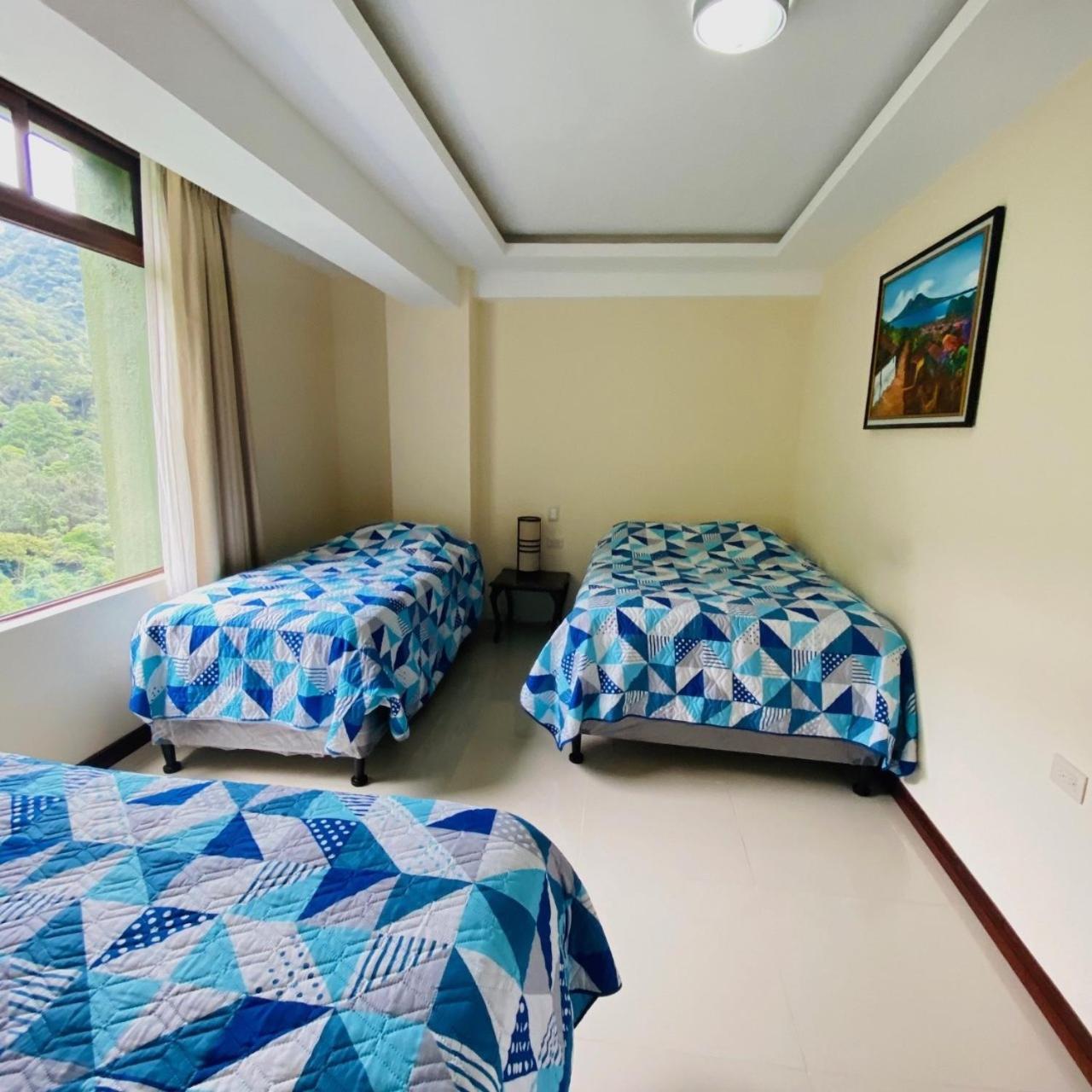 Apartamento Torres De Atitlan Panajachel Bagian luar foto