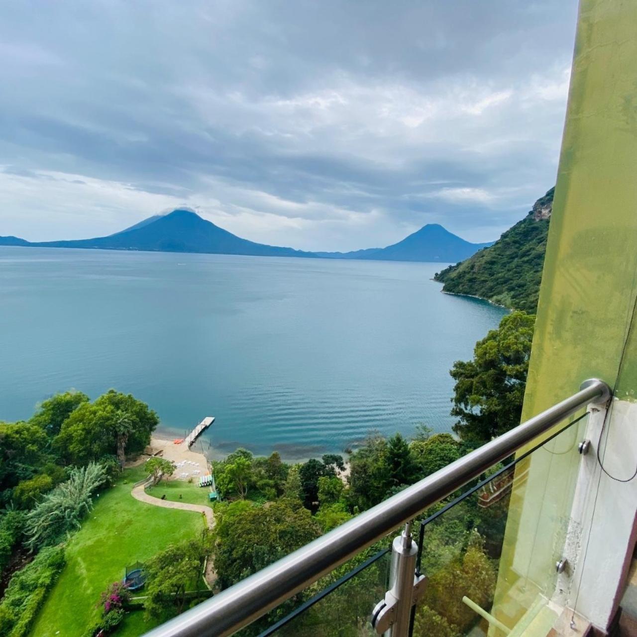 Apartamento Torres De Atitlan Panajachel Bagian luar foto