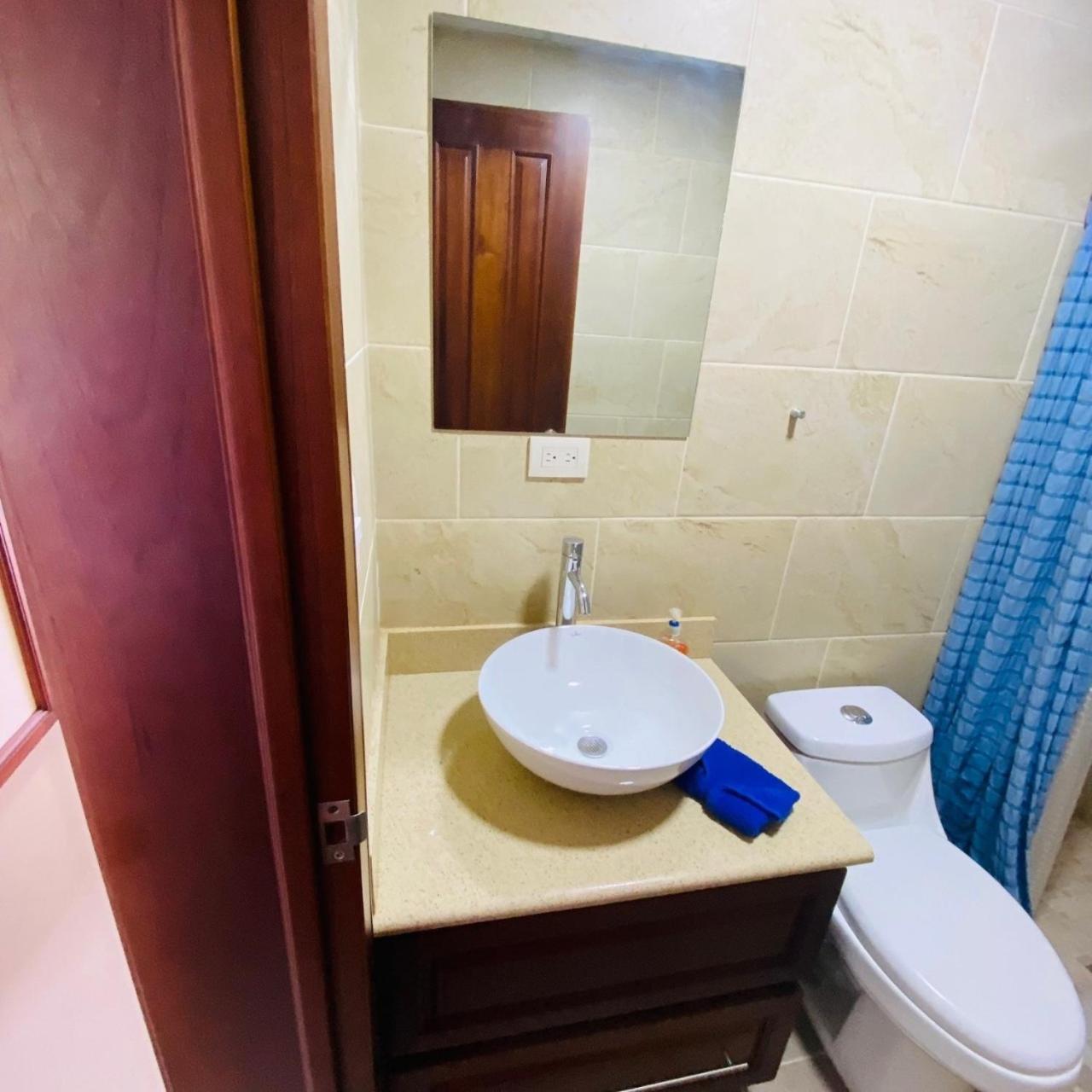 Apartamento Torres De Atitlan Panajachel Bagian luar foto