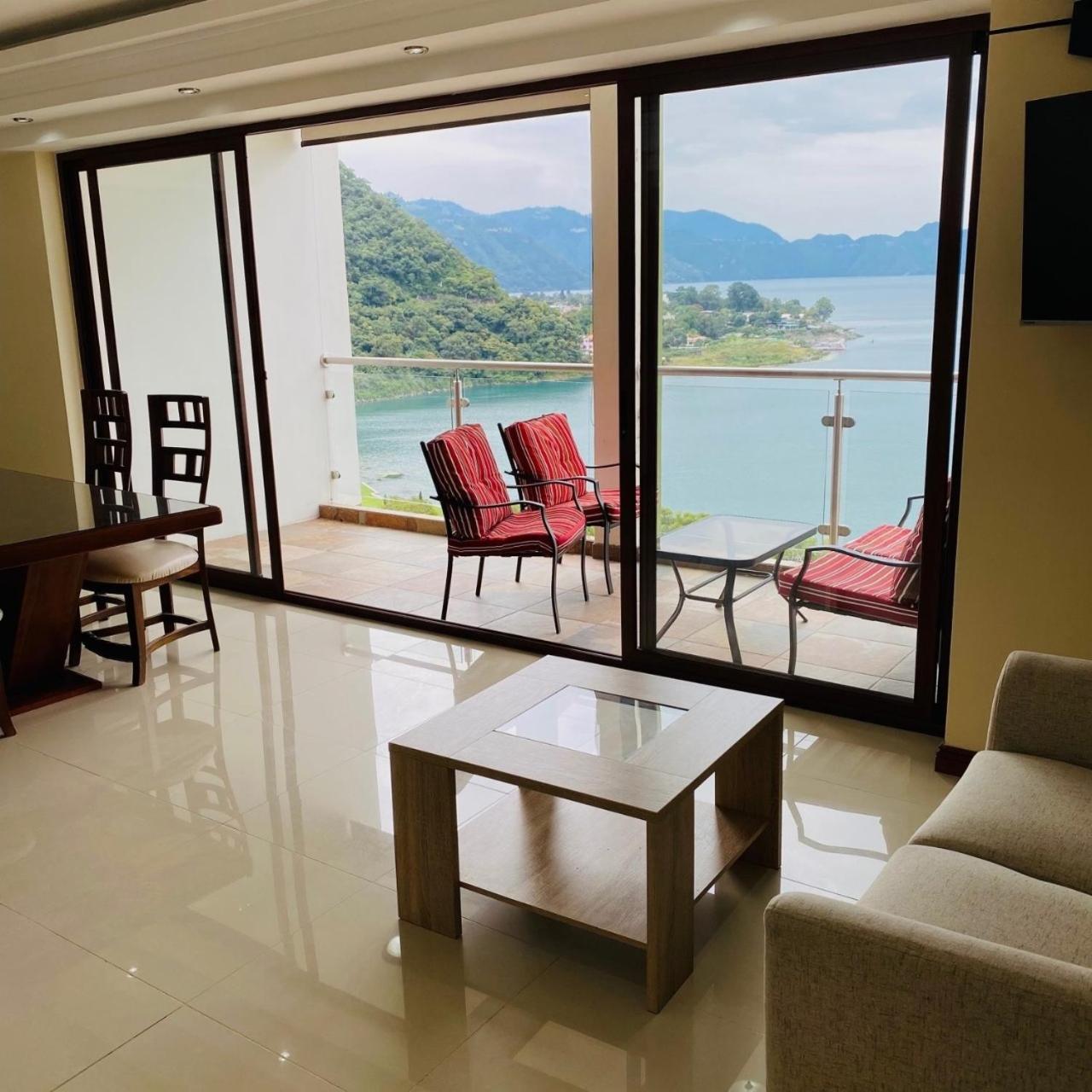 Apartamento Torres De Atitlan Panajachel Bagian luar foto